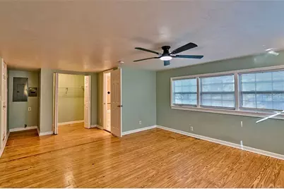 930 NW 29th Place, Gainesville, FL 32609 - Photo 12