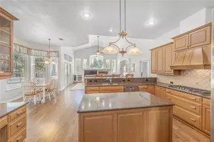 7146 SW 35th Ave, Gainesville, FL 32608 - Photo 8