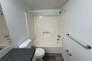 1035 SW 9th St, Gainesville, FL 32601 - Photo 10