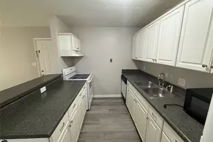 1035 SW 9th St, Gainesville, FL 32601 - Photo 4