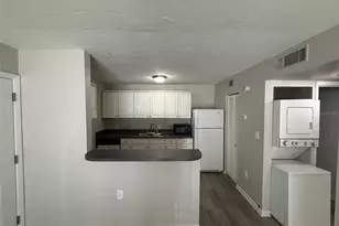 1035 SW 9th St, Gainesville, FL 32601 - Photo 2