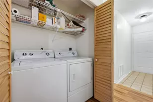 3952 NW 27th Ln, Gainesville, FL 32606 - Photo 16