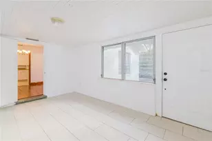 920 NW 20th St, Gainesville, FL 32603 - Photo 6