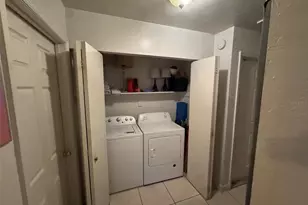 6025 SW 11th Pl, Gainesville, FL 32607 - Photo 14