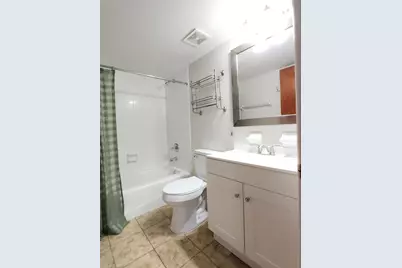 2360 SW Archer Road #605, Gainesville, FL 32608 - Photo 16