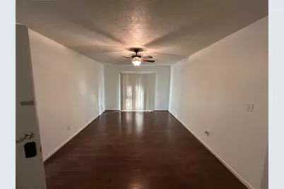 1015 SW 9th Street #B-2, Gainesville, FL 32601 - Photo 6