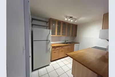 1015 SW 9th Street #D-2, Gainesville, FL 32601 - Photo 4