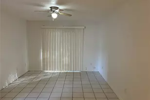 1015 SW 9th St, Gainesville, FL 32601 - Photo 8