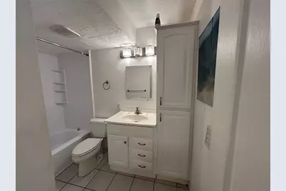 1015 SW 9th Street #D-2, Gainesville, FL 32601 - Photo 14