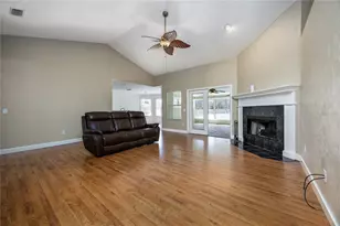 21073 NW 167th Pl, High Springs, FL 32643 - Photo 10