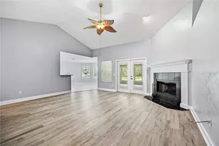 21073 NW 167th Pl, High Springs, FL 32643 - Photo 8