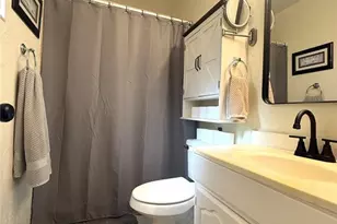 1101 SW 19th Pl, Gainesville, FL 32601 - Photo 18