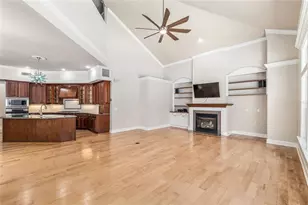 10614 SW 15th Ln, Gainesville, FL 32607 - Photo 16