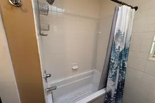 1020 NE 1st Ave, Gainesville, FL 32601 - Photo 10