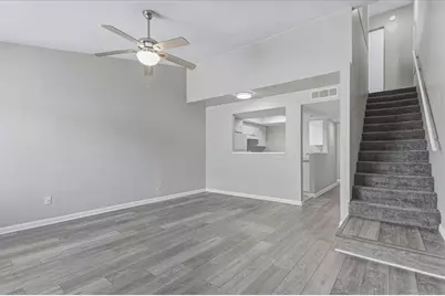 2508 SW 35th Place #D19, Gainesville, FL 32608 - Photo 4