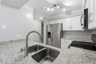 2635 SW 35th Pl, Gainesville, FL 32608 - Photo 8