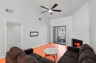 3946 NW 27th Ln, Gainesville, FL 32606 - Photo 14