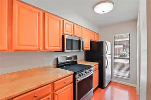 3946 NW 27th Ln, Gainesville, FL 32606 - Photo 6