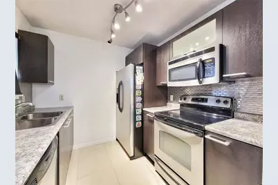 2360 SW Archer Road #101, Gainesville, FL 32608 - Photo 14