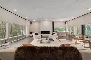 2062 NW 11th Rd, Gainesville, FL 32605 - Photo 12