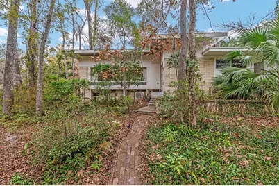 2062 NW 11th Road, Gainesville, FL 32605 - Photo 2