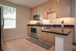 318 NW 24th St, Gainesville, FL 32607 - Photo 8