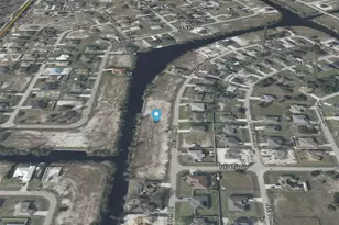 4112 NE 9th Pl, Cape Coral, FL 33909 - Photo 4