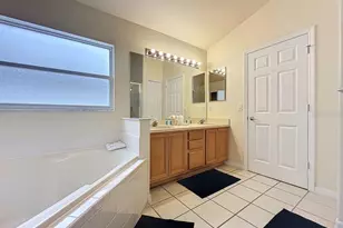 2615 Summer Creek Dr, Kissimmee, FL 34747 - Photo 14