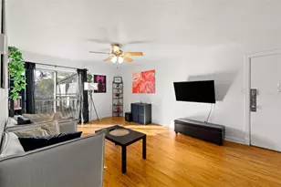 1700 SW 16th Ct, Gainesville, FL 32608 - Photo 2