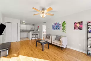 1700 SW 16th Ct, Gainesville, FL 32608 - Photo 4