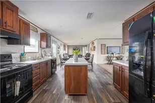 1341 NW 236 St, Lawtey, FL 32058 - Photo 4