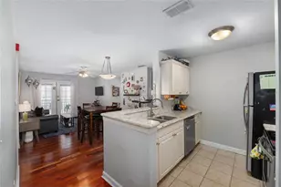 835 SW 9th St, Gainesville, FL 32601 - Photo 2