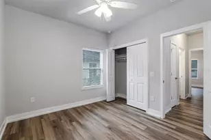 211 SE 9 St, Gainesville, FL 32601 - Photo 6