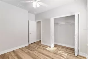 420 NW 1st St, Gainesville, FL 32601 - Photo 20