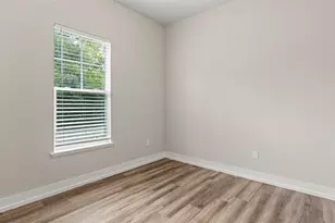 420 NW 1st St, Gainesville, FL 32601 - Photo 8