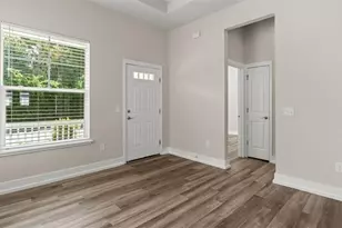 420 NW 1st St, Gainesville, FL 32601 - Photo 10