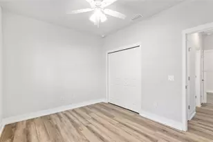 420 NW 1st St, Gainesville, FL 32601 - Photo 16