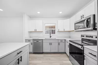 1523 NE 1st Avenue, Gainesville, FL 32641 - Photo 14