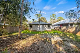 1523 NE 1st Ave, Gainesville, FL 32641 - Photo 30