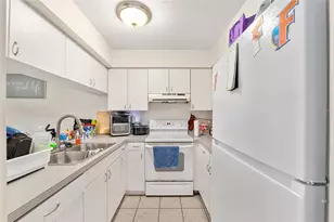 2735 SW 35th Pl, Gainesville, FL 32608 - Photo 18