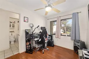 2735 SW 35th Pl, Gainesville, FL 32608 - Photo 24