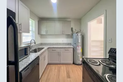 1122 NW 4th Avenue, Gainesville, FL 32601 - Photo 8