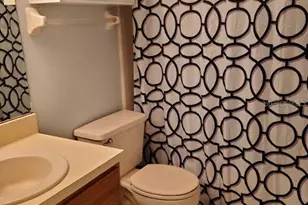 843 SW 56th Terrace, Gainesville, FL 32607 - Photo 4