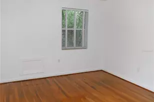 118 NW 35th Ter, Gainesville, FL 32607 - Photo 18