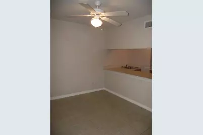 1220 SW 1st Avenue #211, Gainesville, FL 32601 - Photo 8