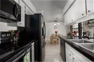 8031 SW 13th Rd, Gainesville, FL 32607 - Photo 16