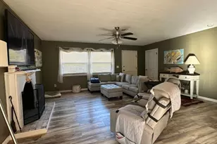 3010 NE 98th Ln, Anthony, FL 32617 - Photo 4