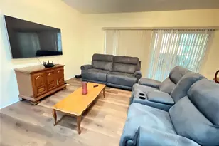 1559 NW 29 Rd, Gainesville, FL 32605 - Photo 10