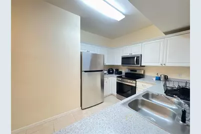 1559 NW 29th Road #5, Gainesville, FL 32605 - Photo 4