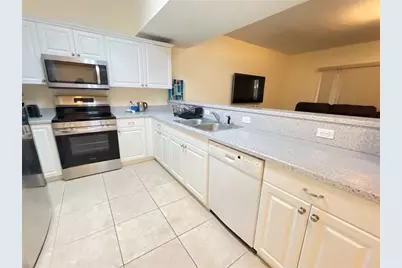 1559 NW 29th Road #5, Gainesville, FL 32605 - Photo 6